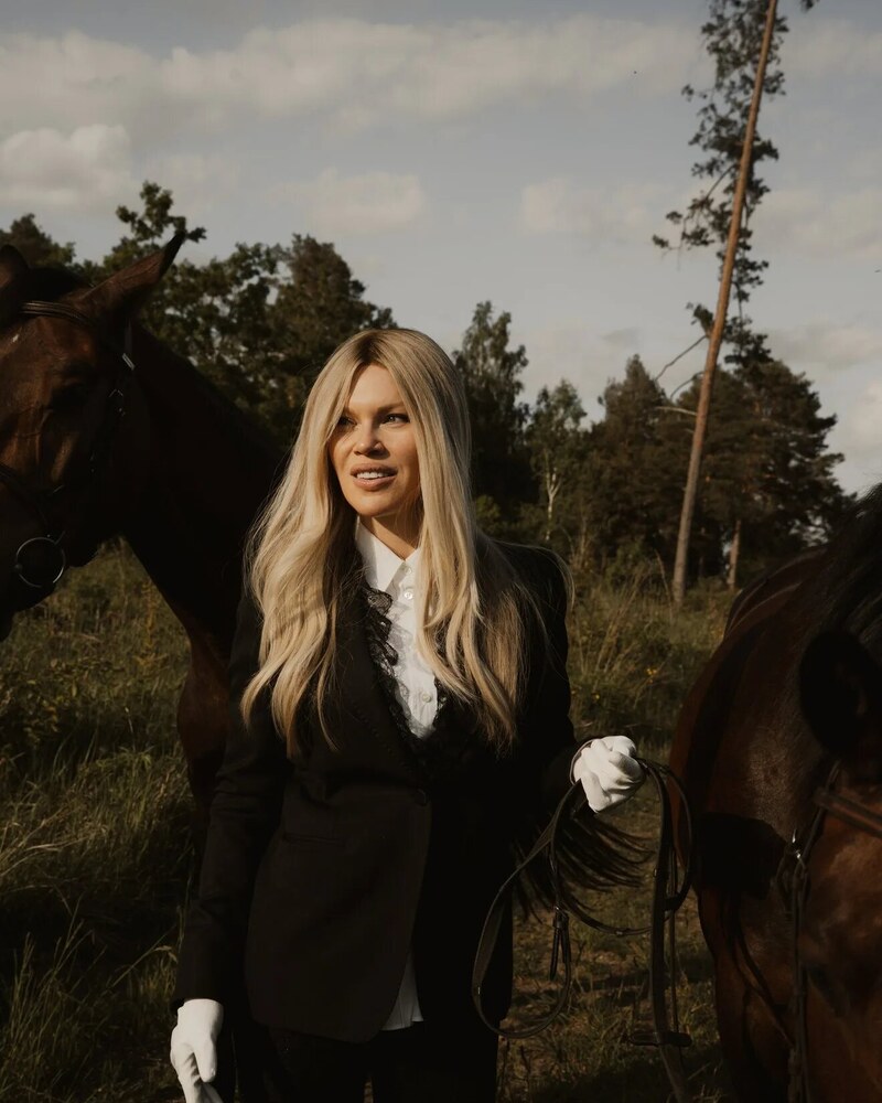 Horse photography — elegant portrait